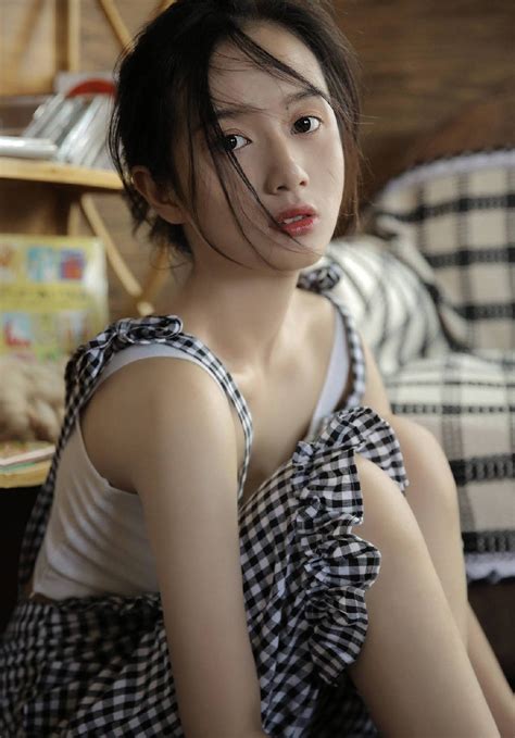 “归隐”中国十二年：在云南务农的驻华大使